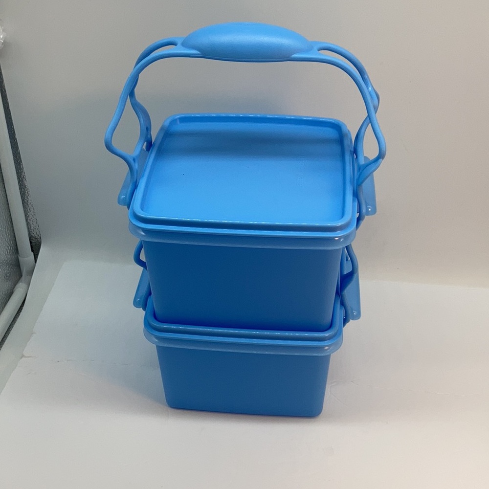 Tupperware Double Deep Blue Limited Container - Picture 5 of 12